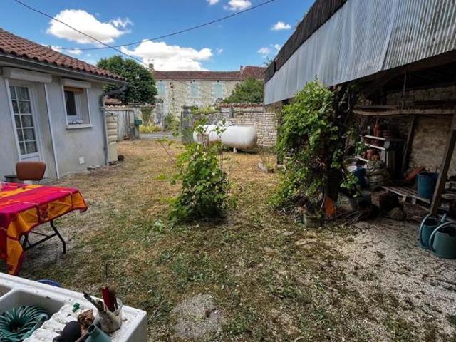 Maison vente à Confolens, Saint-ciers-sur-bonnieure
