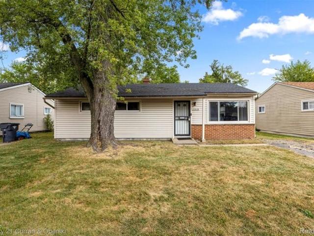 House for sale in Oak Park, Michigan