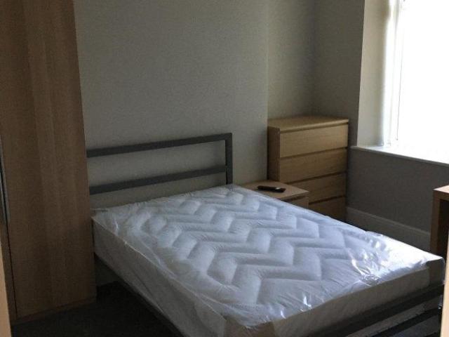 House for rent in Nangreaves, Wales