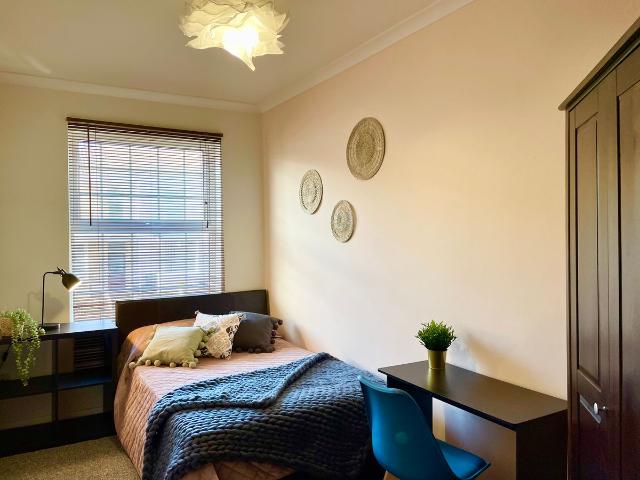Room for rent in Nangreaves, Wales