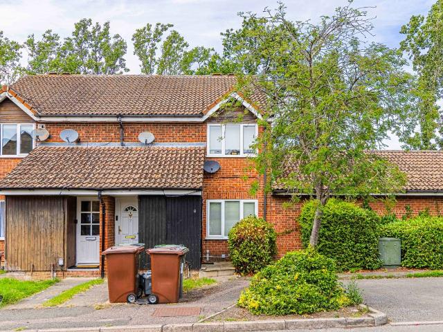 Apartment for rent in Elstree and Borehamwood, Borehamwood