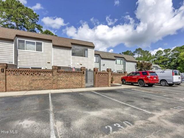 Condo for sale in Wilmington Condo for sale in Wilmington