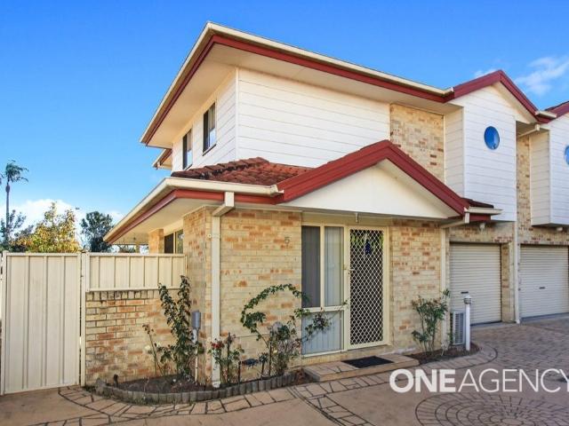 House for rent in Wollongong West, New South Wales