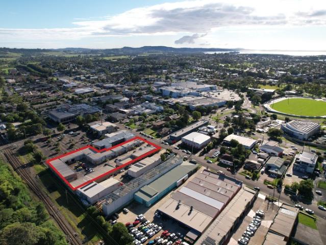 Warehouse for rent in Wollongong West, New South Wales