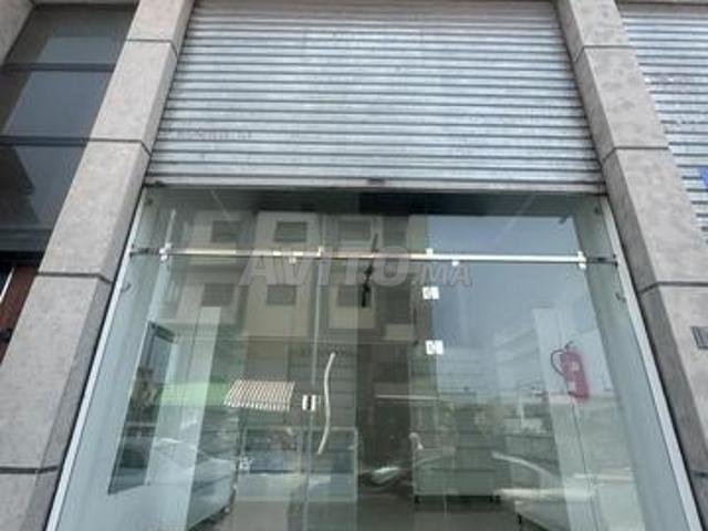 Local commercial location à Anfa, Gharb-Chrarda-Beni Hssen