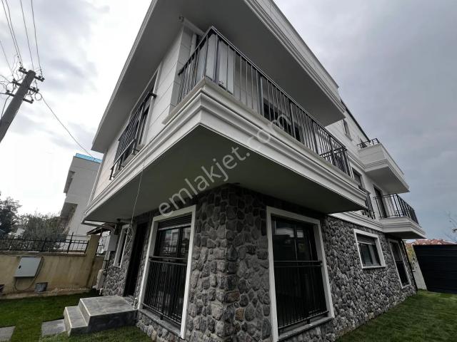Bayramoğlu Mahallesi, Darıca içerisinde satılık Villa