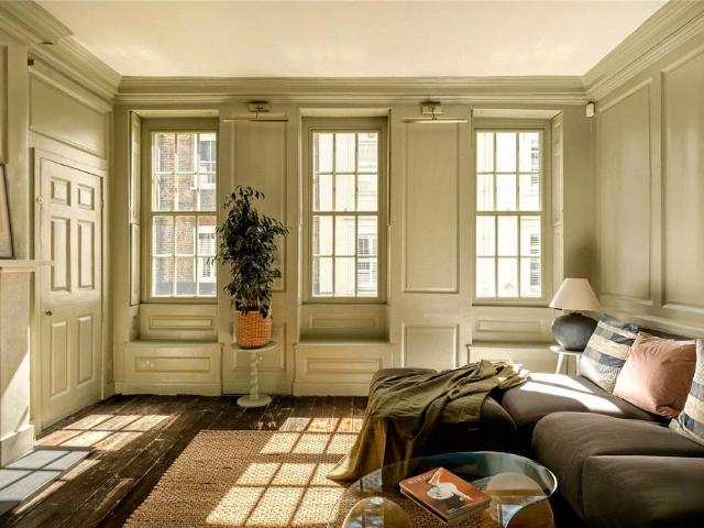 House for rent in Soho, Greater London