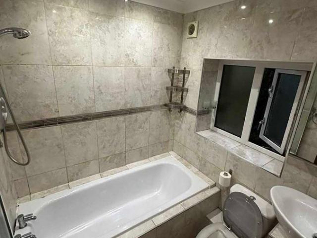 House for rent in Mountain Air, Vale