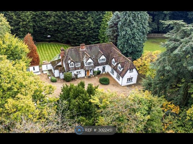 House for rent in Old Knebworth, North Hertfordshire