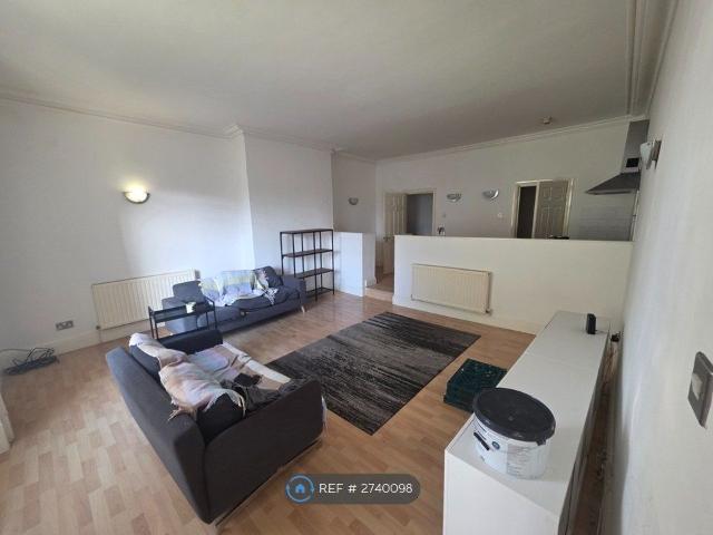 Apartment for rent in Calderstones