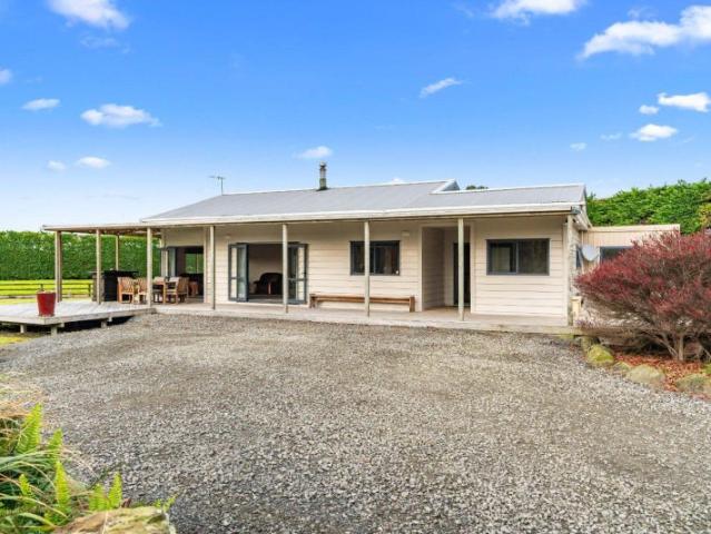 House for rent in Arapohue, Northland