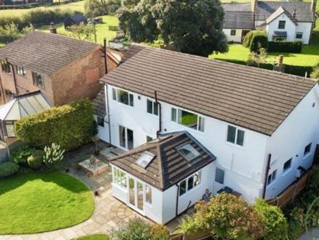 House for sale in Lea, Higher Bartle