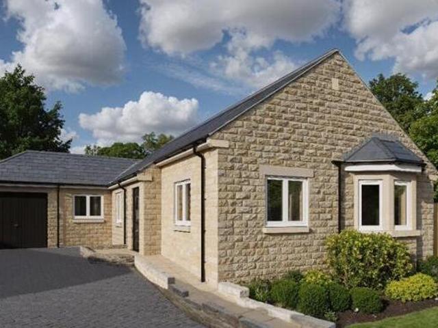 House for sale in Froggatt, East Midlands