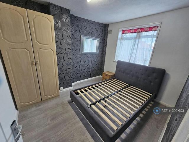 House for rent in London Borough of Merton, Greater London