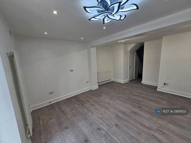 House for rent in London Borough of Merton, Greater London