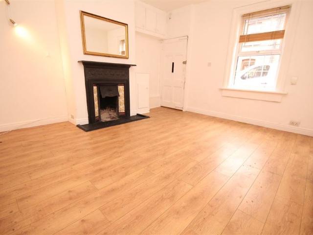 House to rent in Bluebell, North Tipperary