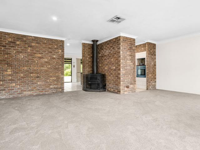 House for sale in Mount Nasura, Western Australia