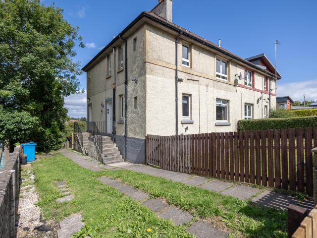 Apartment for rent in Barrhead, Scotland