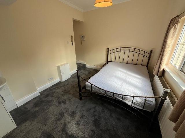 Room for rent in Weetwood, Leeds