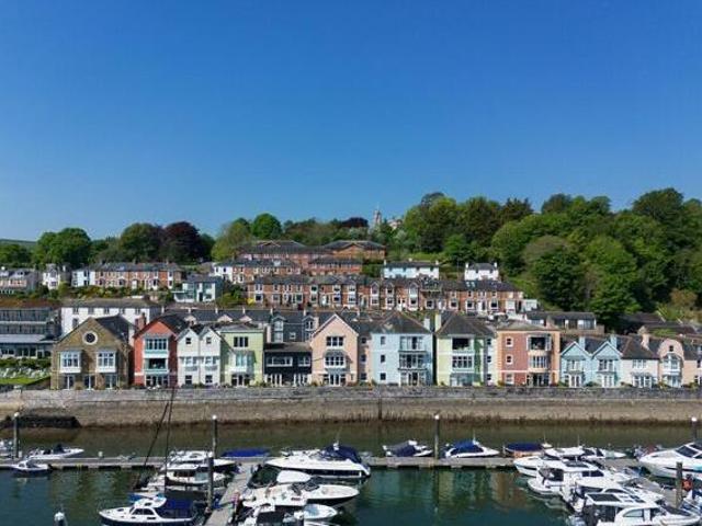 House for sale in Strode, Devon