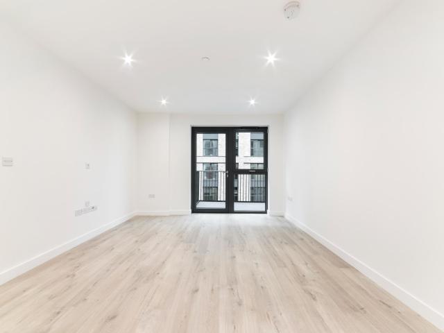 Apartment for rent in Woodberry Down, Stamford Hill