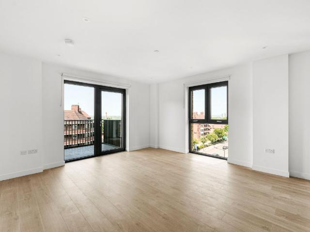 House for rent in Brownswood Park, Greater London