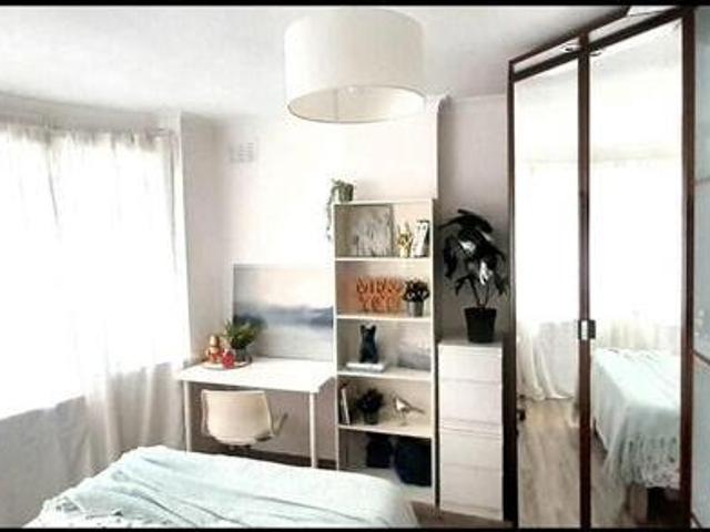 House for rent in Worcester Park Estate, Monks Orchard
