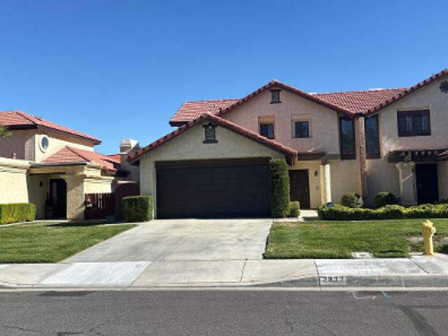 Condo for sale in Lancaster, California