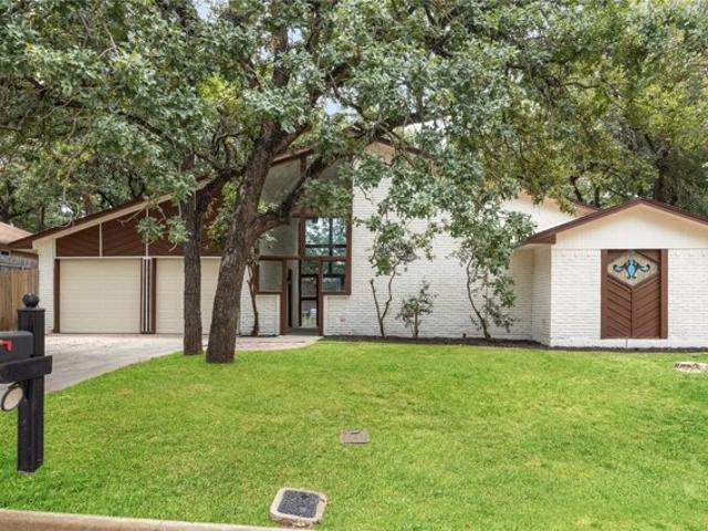 House for sale in Arlington, Texas