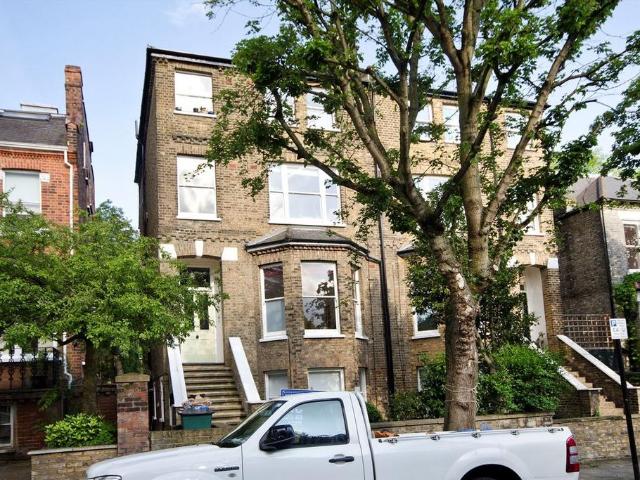 Apartment for rent in Dartmouth Park, Greater London
