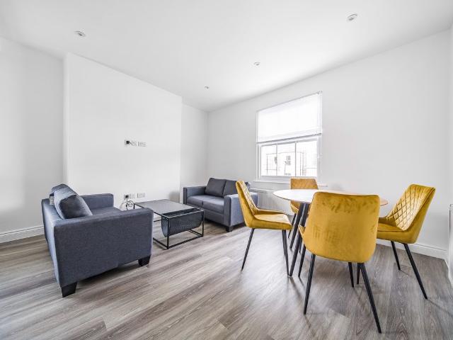 Apartment for rent in Dartmouth Park, Greater London