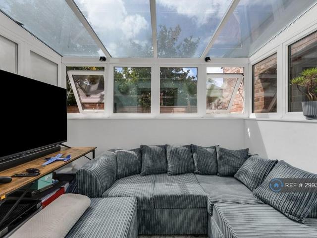 Apartment for rent in West Hendon, The Hyde