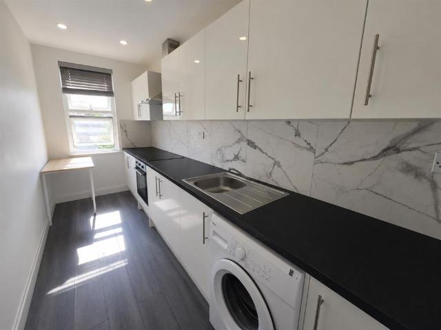 Studio for rent in West Hackney, Greater London