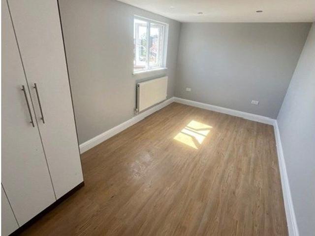 Apartment for rent in London Borough of Ealing, Greenford
