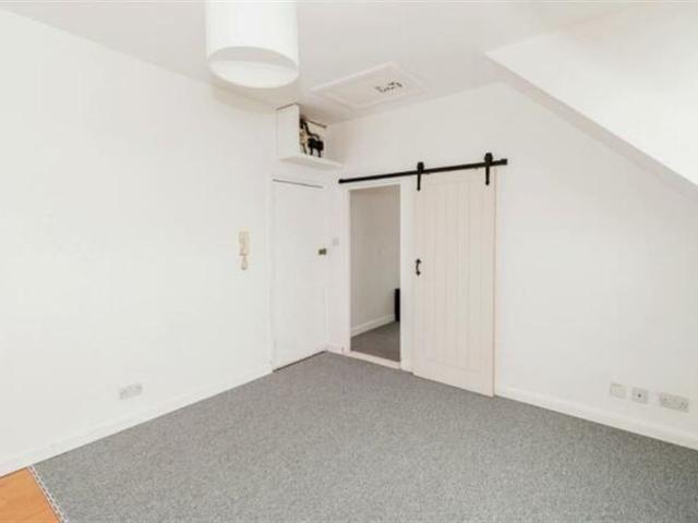 Apartment for rent in Hill, City Of Southampton