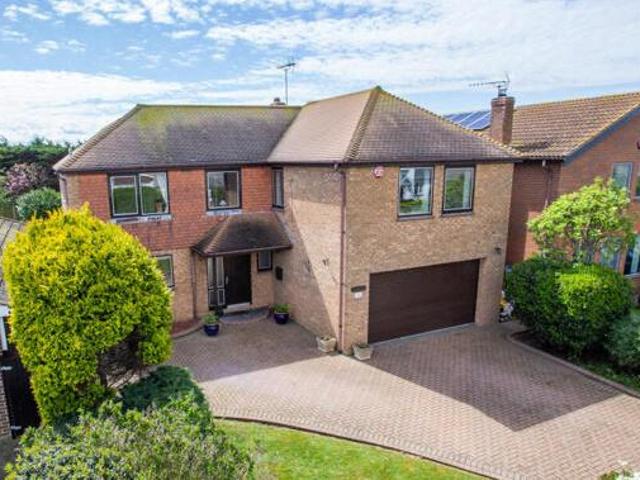 House for sale in Acol, Kent