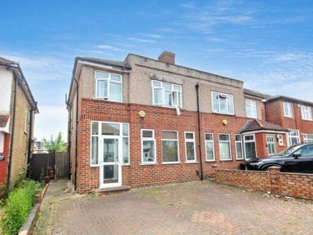 House for sale in London Borough of Ealing, Greenford