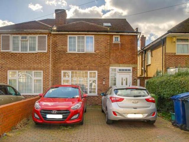 House for sale in London Borough of Ealing, Cat Hill