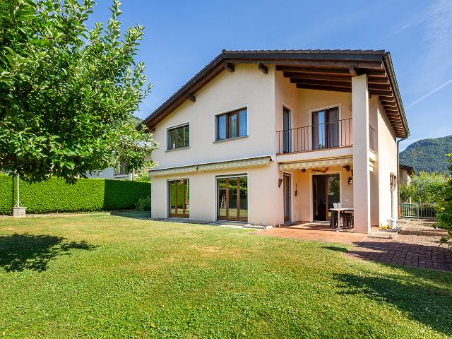 Haus kaufen in Taverne, Tessin