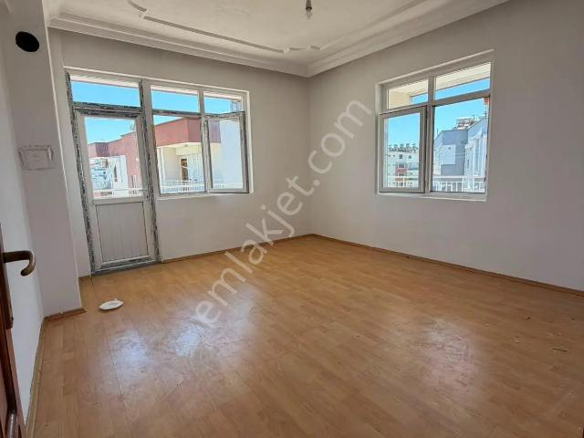 Serik, Antalya içerisinde kiralık mülk