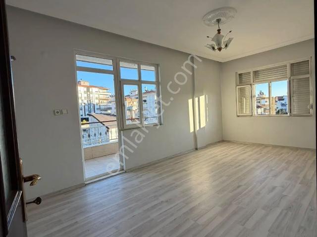 Merkez Mahallesi, Serik içerisinde kiralık mülk