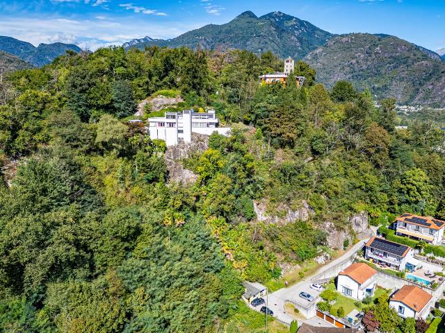 Einfamilienhaus kaufen in Losone, Tessin