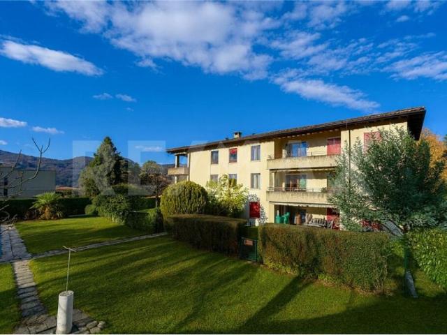 Wohnung kaufen in Collina d'Oro, Tessin