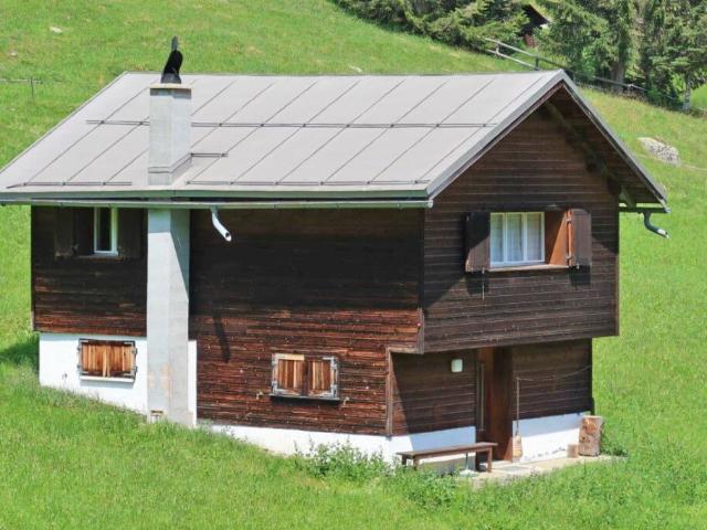 Haus kaufen in Ladir, Graubünden