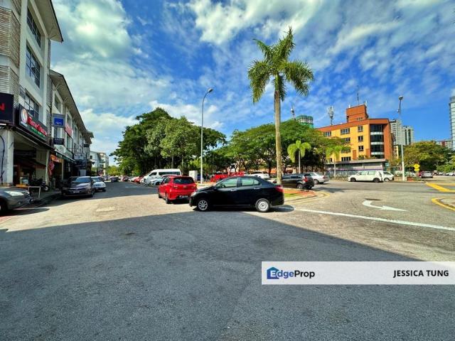 Shop for rent in Country Heights Damansara, Kuala Lumpur