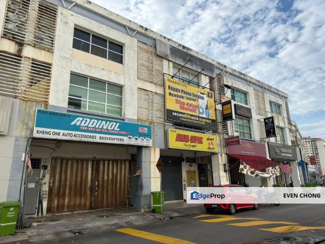 Shop for rent in Country Heights Damansara, Kuala Lumpur