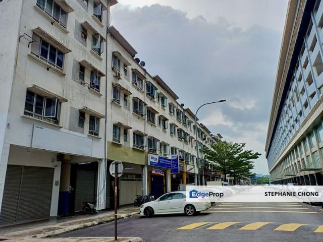 Shop for sale in Petaling, Alam Impian