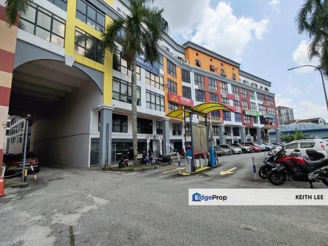 Shop for sale in Langat, Selangor
