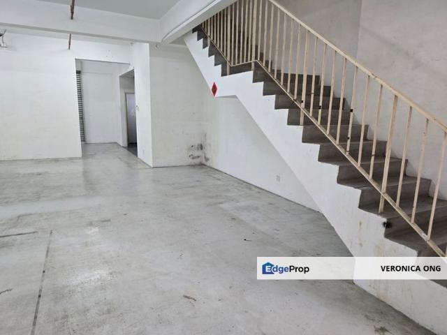 Shop for sale in Petaling, Damansara Damai