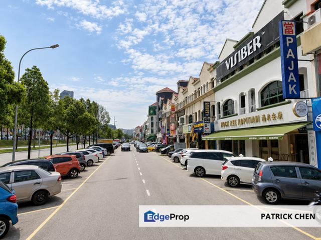 Shop for rent in Petaling, Damansara Damai